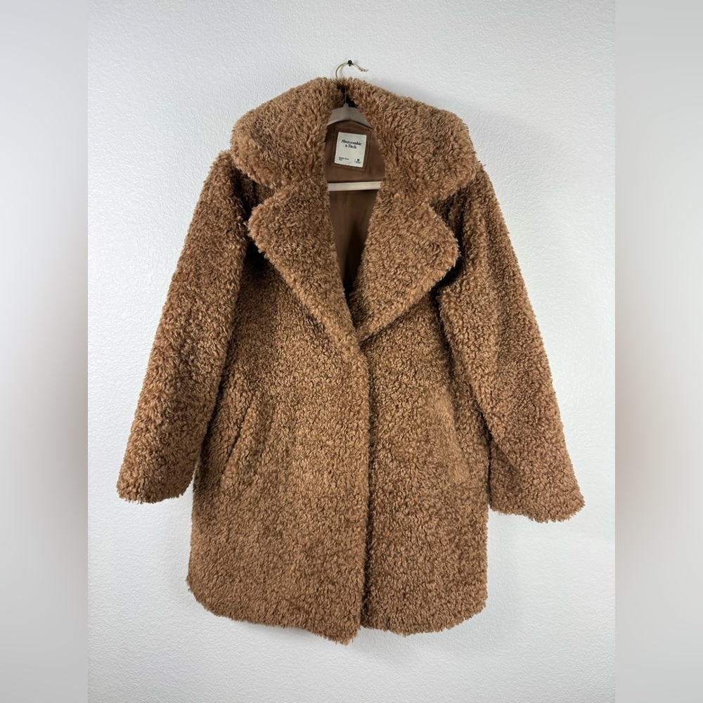 Abercrombie & Fitch Brown Teddy Jacket with Textured Material size M